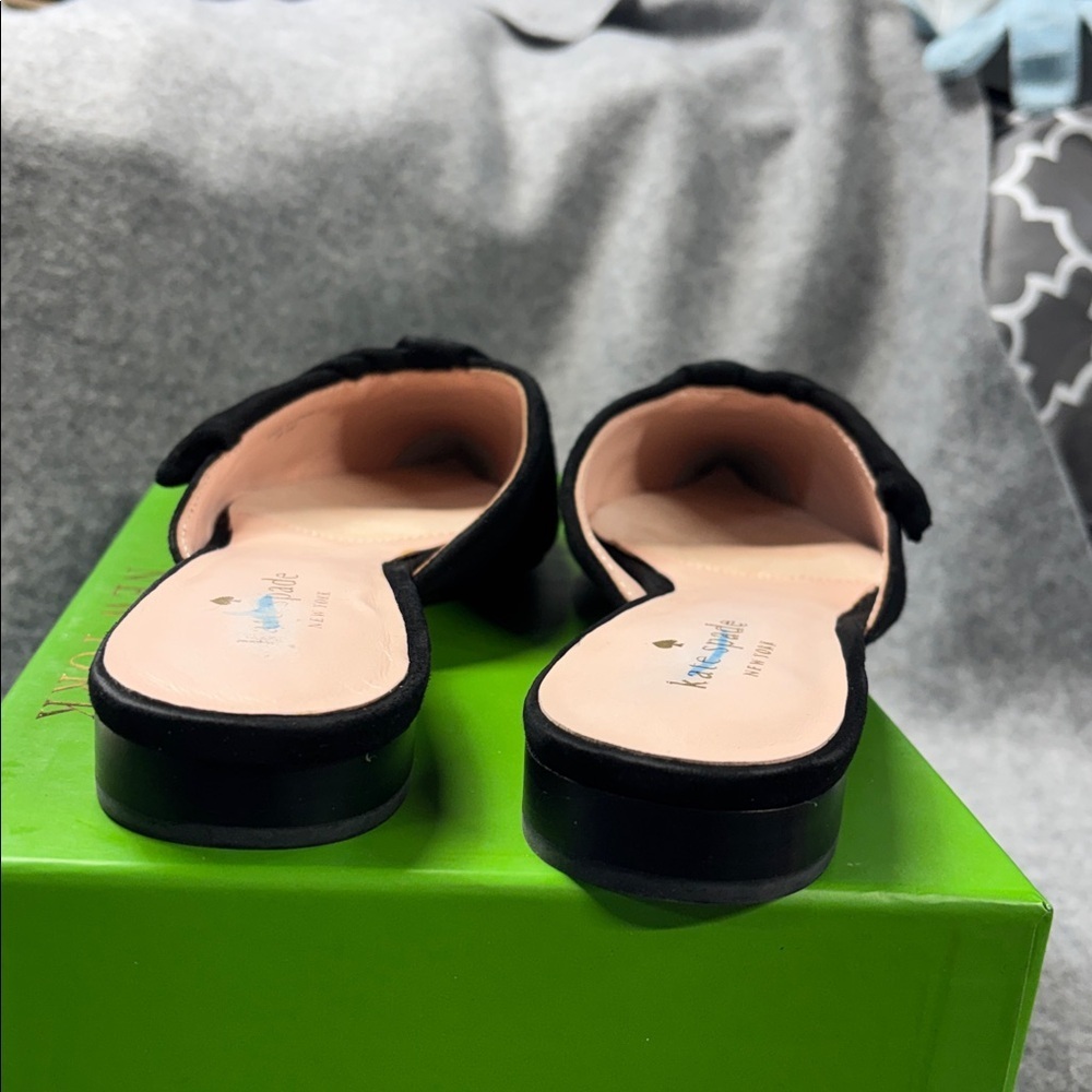 Kate Spade black suede pointed toe ruffled top mule shoes size 8 1/2 - Picture 8 of 11